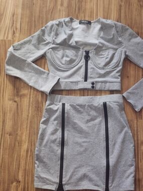 AKIRA Light Gray Mini Skirt with Black Zip Accents
